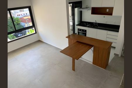 Sala de apartamento para alugar com 2 quartos, 79m² em Vila Madalena, São Paulo