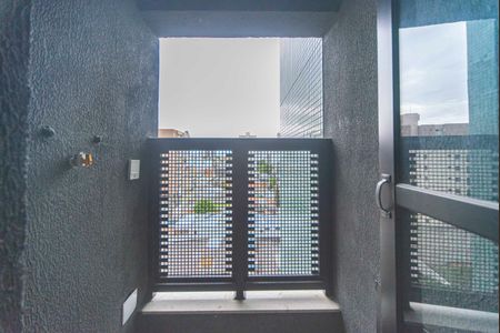 Apartamento à venda com 92m², 3 quartos e 2 vagas Apartamento à venda com 92m², 3 quartos e 2 vagasVaranda da Área de Serviço