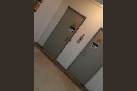 Apartamento à venda com 87m², 2 quartos e 1 vaga Apartamento à venda com 87m², 2 quartos e 1 vagaCorredor