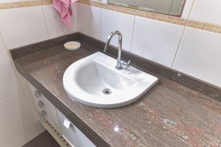 Casa para alugar com 417m², 4 quartos e 5 vagasBanheiro da Suíte 1