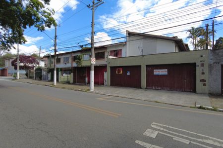 Casa para alugar com 417m², 4 quartos e 5 vagasFachada