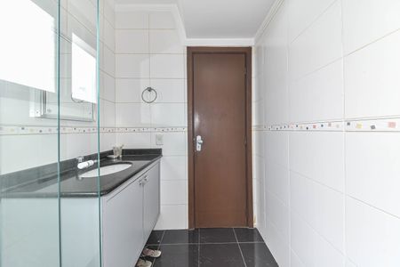 Casa para alugar com 417m², 4 quartos e 5 vagasBanheiro de Serviço