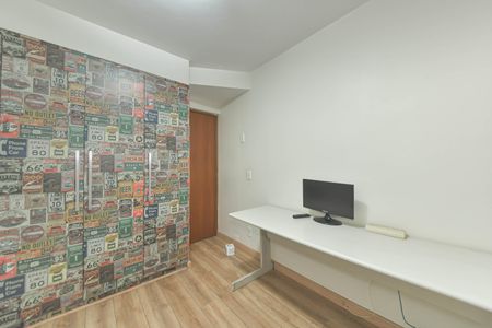 Casa para alugar com 417m², 4 quartos e 5 vagasEscritório