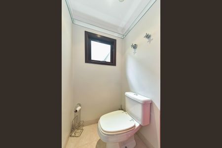 Casa para alugar com 417m², 4 quartos e 5 vagasLavabo