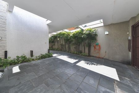 Casa para alugar com 417m², 4 quartos e 5 vagasGaragem