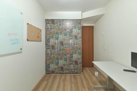 Casa para alugar com 417m², 4 quartos e 5 vagasEscritório