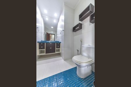 Casa para alugar com 417m², 4 quartos e 5 vagasBanheiro da Suíte 3