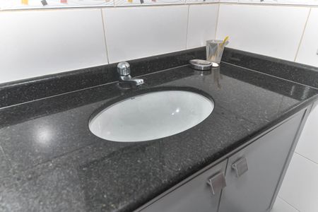 Casa para alugar com 417m², 4 quartos e 5 vagasBanheiro de Serviço