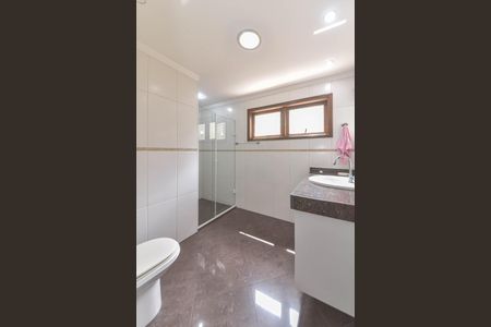 Casa para alugar com 417m², 4 quartos e 5 vagasBanheiro da Suíte 1