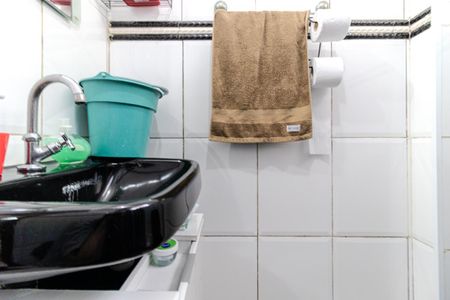 Banheiro de kitnet/studio à venda com 1 quarto, 55m² em Santa Ifigênia, São Paulo