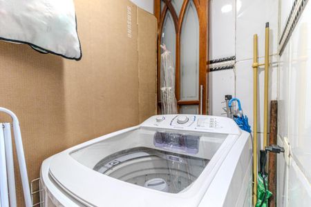 Banheiro de kitnet/studio à venda com 1 quarto, 55m² em Santa Ifigênia, São Paulo