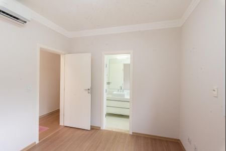 Casa de condomínio à venda com 402m², 3 quartos e 2 vagas Casa de condomínio à venda com 402m², 3 quartos e 2 vagasSuíte 1