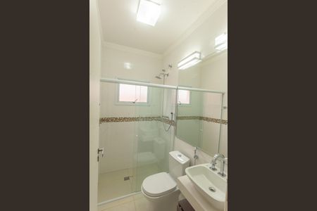 Casa de condomínio à venda com 402m², 3 quartos e 2 vagas Casa de condomínio à venda com 402m², 3 quartos e 2 vagasBanheiro Social