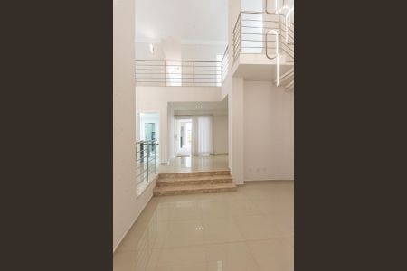 Casa de condomínio à venda com 402m², 3 quartos e 2 vagas Casa de condomínio à venda com 402m², 3 quartos e 2 vagasSala