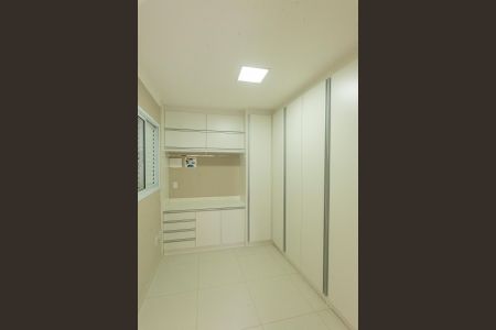 Casa de condomínio à venda com 402m², 3 quartos e 2 vagas Casa de condomínio à venda com 402m², 3 quartos e 2 vagasÁrea de Serviço