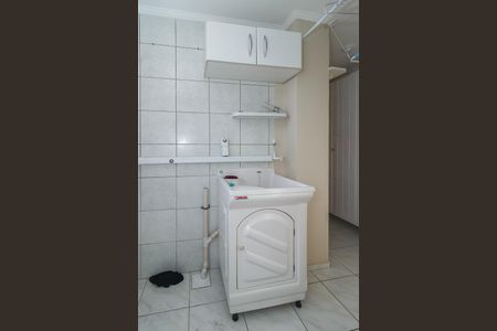 Apartamento à venda com 77m², 3 quartos e 1 vagaÁrea de Serviço