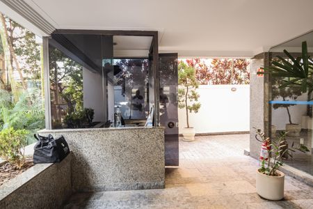 Apartamento para alugar com 137m², 2 quartos e 1 vaga Apartamento para alugar com 137m², 2 quartos e 1 vagaPortaria