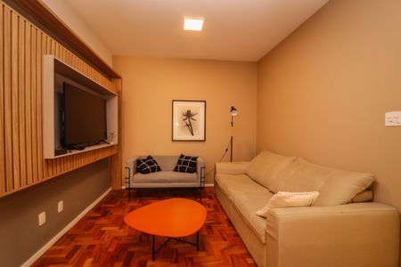 Sala de apartamento para alugar com 2 quartos, 137m² em Cerqueira César, São Paulo