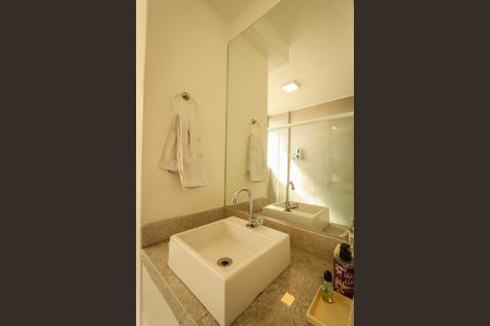 Apartamento para alugar com 137m², 2 quartos e 1 vaga Apartamento para alugar com 137m², 2 quartos e 1 vagaBanheiro da Suíte