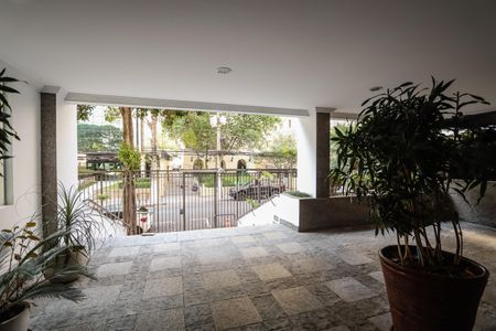 Apartamento para alugar com 137m², 2 quartos e 1 vaga Apartamento para alugar com 137m², 2 quartos e 1 vagaEntrada