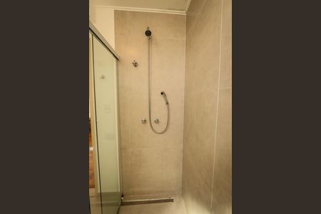 Apartamento para alugar com 137m², 2 quartos e 1 vaga Apartamento para alugar com 137m², 2 quartos e 1 vagaBanheiro da Suíte