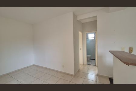 Sala de apartamento para alugar com 2 quartos, 55m² em Centro, Ribeirão das Neves
