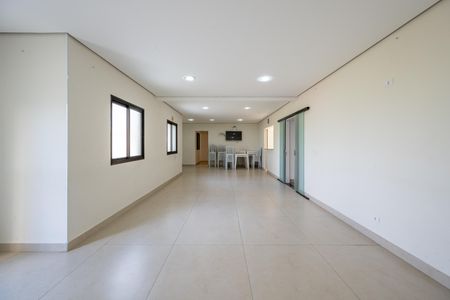 Apartamento à venda com 69m², 3 quartos e 2 vagas Apartamento à venda com 69m², 3 quartos e 2 vagasÁrea comum - Salão de festas