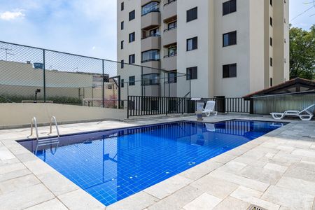 Apartamento à venda com 69m², 3 quartos e 2 vagas Apartamento à venda com 69m², 3 quartos e 2 vagasÁrea comum - Piscina