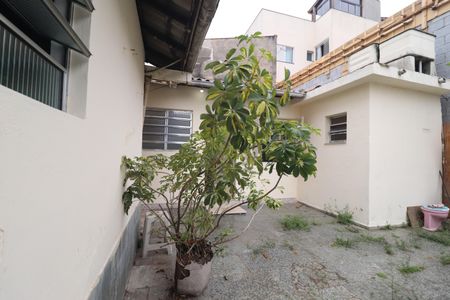 Casa para alugar com 0m², 1 quarto e 1 vagaGaragem