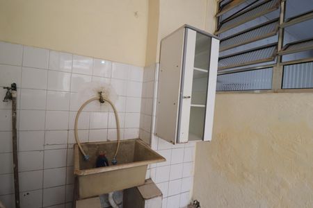 Casa para alugar com 0m², 1 quarto e 1 vagaÁrea de Serviço