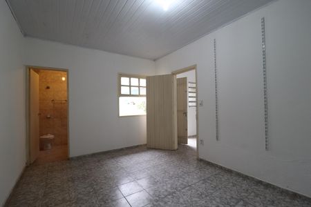 Casa para alugar com 0m², 1 quarto e 1 vagaQuarto 1