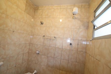 Casa para alugar com 0m², 1 quarto e 1 vagaBanheiro