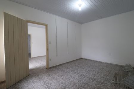 Casa para alugar com 0m², 1 quarto e 1 vagaQuarto 1