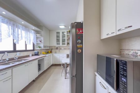 Apartamento à venda com 140m², 3 quartos e 3 vagas Apartamento à venda com 140m², 3 quartos e 3 vagasCozinha