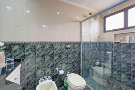 Apartamento à venda com 140m², 3 quartos e 3 vagas Apartamento à venda com 140m², 3 quartos e 3 vagasBanheiro do quarto 1