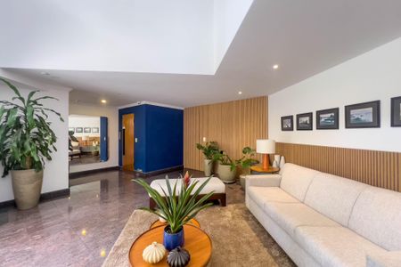 Apartamento à venda com 140m², 3 quartos e 3 vagas Apartamento à venda com 140m², 3 quartos e 3 vagasHall de entrada