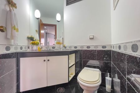 Apartamento à venda com 140m², 3 quartos e 3 vagas Apartamento à venda com 140m², 3 quartos e 3 vagasLavabo