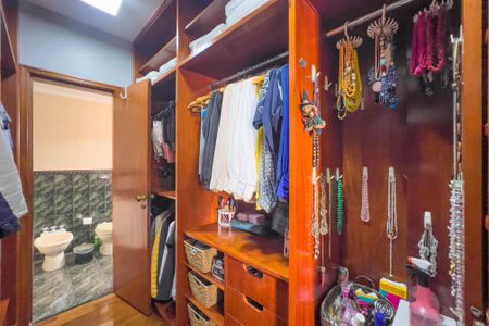 Apartamento à venda com 140m², 3 quartos e 3 vagas Apartamento à venda com 140m², 3 quartos e 3 vagasQuarto 1