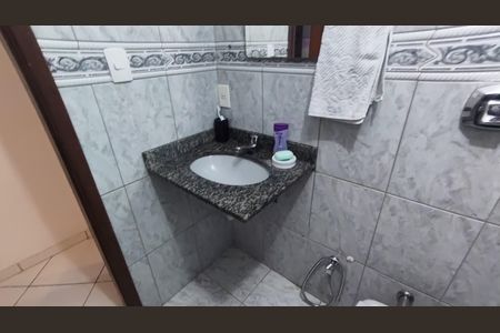Apartamento à venda com 62m², 3 quartos e 1 vaga Apartamento à venda com 62m², 3 quartos e 1 vagaBanheiro