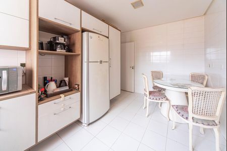 Apartamento à venda com 134m², 3 quartos e 2 vagasCozinha