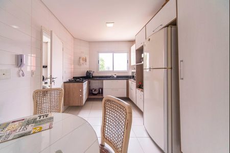 Apartamento à venda com 134m², 3 quartos e 2 vagasCozinha