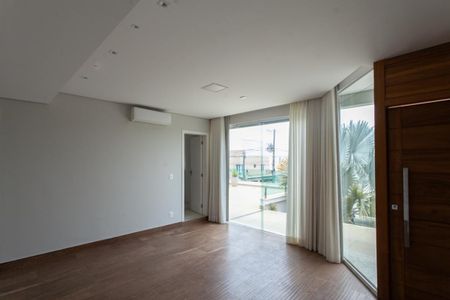 Casa de condomínio para alugar com 310m², 3 quartos e 4 vagas Casa de condomínio para alugar com 310m², 3 quartos e 4 vagasSala 1