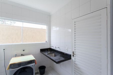 Casa de condomínio para alugar com 310m², 3 quartos e 4 vagas Casa de condomínio para alugar com 310m², 3 quartos e 4 vagasÁrea de Serviço