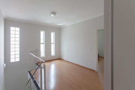 Casa de condomínio para alugar com 310m², 3 quartos e 4 vagas Casa de condomínio para alugar com 310m², 3 quartos e 4 vagasSala 3