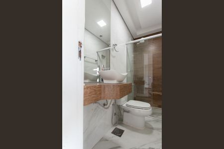 Casa de condomínio para alugar com 310m², 3 quartos e 4 vagas Casa de condomínio para alugar com 310m², 3 quartos e 4 vagasBanheiro Social 3