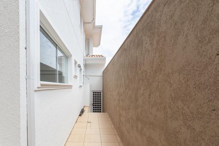 Casa de condomínio para alugar com 310m², 3 quartos e 4 vagas Casa de condomínio para alugar com 310m², 3 quartos e 4 vagasÁrea Externa