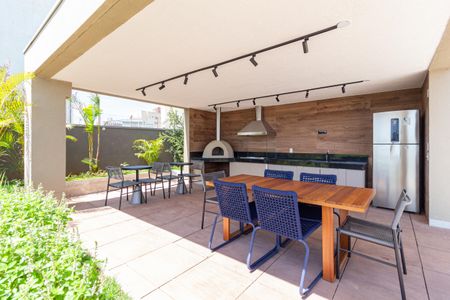 Apartamento para alugar com 64m², 2 quartos e 2 vagas Apartamento para alugar com 64m², 2 quartos e 2 vagasÁrea comum - Churrasqueira