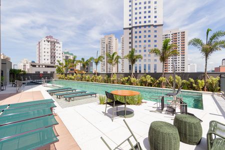 Apartamento para alugar com 64m², 2 quartos e 2 vagas Apartamento para alugar com 64m², 2 quartos e 2 vagasÁrea comum - Piscina