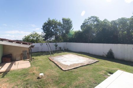 Casa de condomínio à venda com 148m², 3 quartos e 3 vagasQuintal