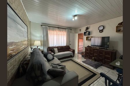Sala de casa à venda com 3 quartos, 240m² em Vila Ipojuca, São Paulo